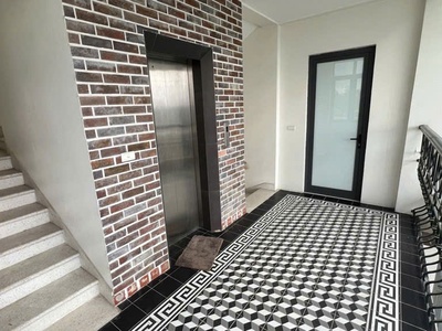 Bán lô dất khủng  500 m đất gần tttm loltte tây hồ 22mt .oto tải tránh,sổ đỏ chính chủ ,chào:142 tỷ 3