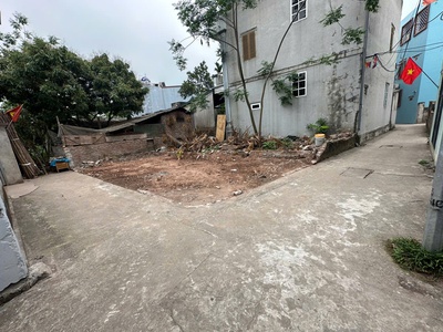 Cần bán gấp 41m đát vân côn, hoài đức, lô góc 2