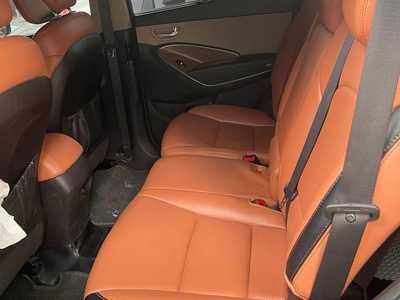 Hyundai Santa Fe 2016 2.4L 4WD - 100000 km 2