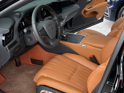 Siêu lướt. Lexus LS 500H sản xuất 2025, giá rẻ hơn xe mới 2 tỷ đồng. 6