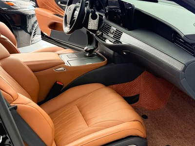 Siêu lướt. Lexus LS 500H sản xuất 2025, giá rẻ hơn xe mới 2 tỷ đồng. 9