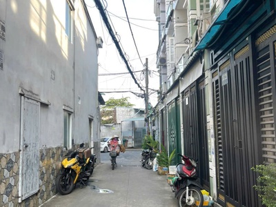 Nhà xinh 1 trệt 2 lầu đường nhựa 4m ô tô đỗ cửa nguyễn thị búp gần chợ TCH 03-07 1