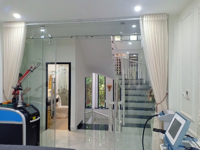 Bán nhà mặt ngõ 100 Trung Kính, 48m2 x 4 tầng, ô tô tránh 3