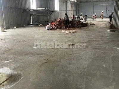 Cho thuê kho diện tích 400 m2  1500 m2 ao tại đường ngọc hồi, t.trì 0