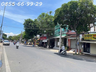 Hot  mặt tiền đường 21/8   vàng mặt phố phan rang 1