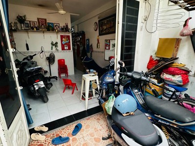  gấp  nhà 2 tầng bình thạnh, 41m  sổ vuông đẹp, sát mặt tiền, chỉ 5 tỷ  1