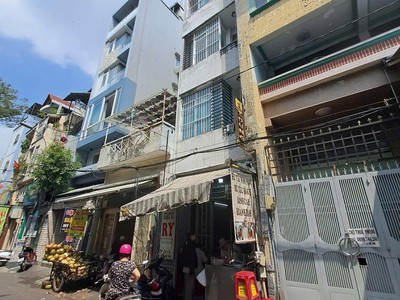 Mặt tiền tt quận 10 sát nguyễn tri phương bà hạt  5tầng  4.5x15   tt 35 tr/th 15tỷ nhỉnh 4