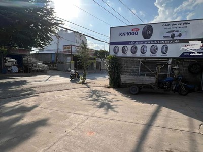 Bán nhà mặt tiền 13x77m giá 60 tỷ đường lê văn khương 2