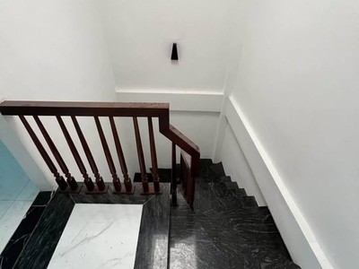 Bán nhà đẹp 45m, ngọc thuỵ- long biên - 4 ngủ đủ công năng  - 10m ra ô tô tránh - ô tô đỗ cửa - 4