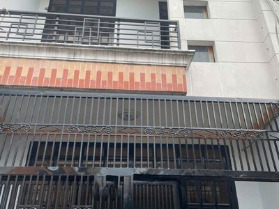 Bán gấp  nhà vuông 2 mặt hẻm dtsd 61m2   nguyễn ảnh thủ q12 0