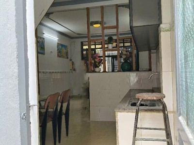 Bán gấp  nhà vuông 2 mặt hẻm dtsd 61m2   nguyễn ảnh thủ q12 2