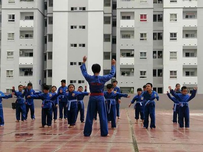 Bán shophouse tại nguyễn văn linh bình chánh. giá 30tr/m2 , sổ hồng riêng sở hữu lâu dài 3