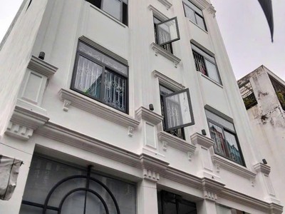 Chdv tân phú, dòng tiền 170tr/thg 5 tầng hẻm 8m, có pccc 0