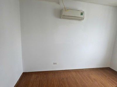 Mình là chính chủ căn hộ số 02 tầng 2x tại tòa 27a3 chung cư greenstar - 234 phạm văn đồng 2