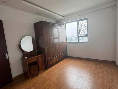 Mình là chính chủ căn hộ số 02 tầng 2x tại tòa 27a3 chung cư greenstar - 234 phạm văn đồng 4