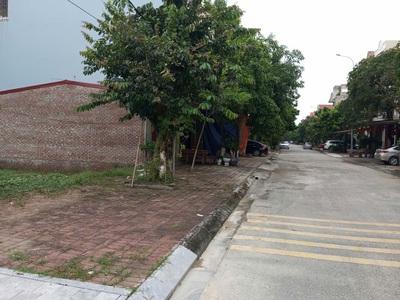 Bán đất gia bình, bắc ninh. 85m2   mt 9m   4,9 tỷ. ô trô tránh, lô góc, vỉa hè 5m. 2