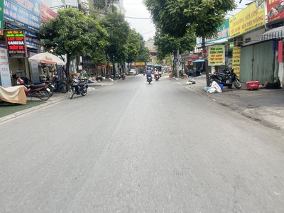 Cần bán 59m2 nhà 3 tầng phố Trâu Quỳ, Phường Gia Lâm, kinh doanh sầm uất, dòng tiền ổn định 3