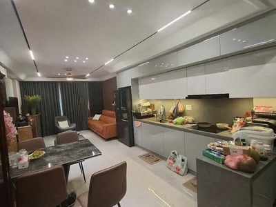 Nhà đẹp tặng nội thất phố bồ đề 52 m2 x 6 tầng 13.9 tỷ long biên hà nội.ô tô vào nhà. 1