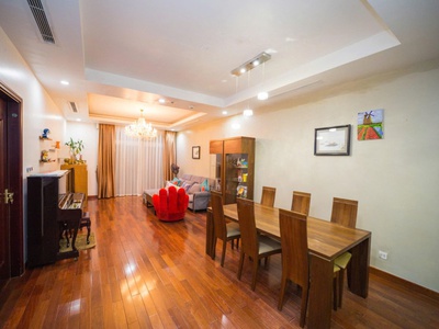 Royal city - r2 145m  - tầng cao - căn hộ chung cư - 3pn hướng ban công đông nam nội thất cơ bản 1