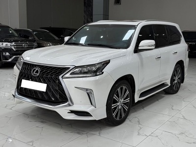Bán Lexus LX570 sản xuất 2016, lăn bánh cực ít. Xe siêu mới. 1