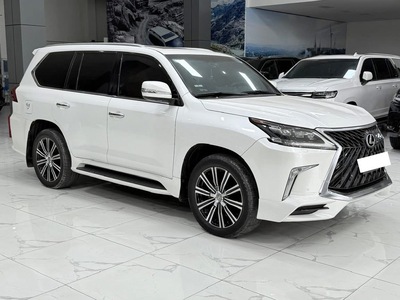 Bán Lexus LX570 sản xuất 2016, lăn bánh cực ít. Xe siêu mới. 2