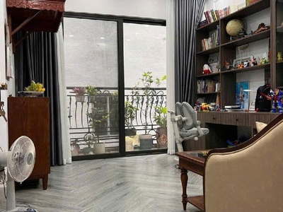 Bán nhà ngõ 243 tam trinh 5 tầng dân xây hoàng mai 0