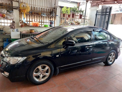 Cần bán Honda Civic 5 chỗ 2009  phiên bản 2010    1.8 AT, số tự động 1