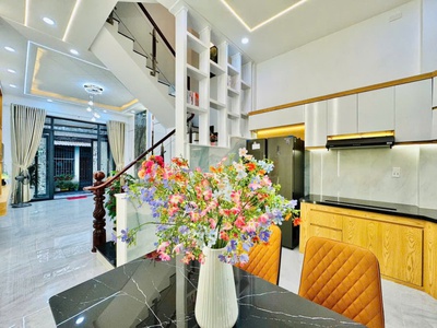 Siêu phẩm 4 tầng Phạm Văn Chiêu, P9, Gò Vấp, Dt 4x13m, Giá hơn 5 tỷ 2