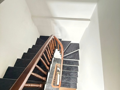 Bán nhà mặt phố Nguyễn Ngọc Vũ, SĐCC 30m2 x 5 tầng 4