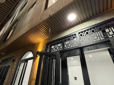 Siêu phẩm mới kính kong - full nội thất- ngõ 3m ba gác đua - vài bước ra phố   5tầng   30,5m2 0
