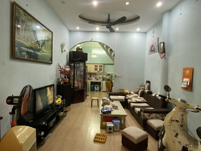 Nhà trung tâm cầu giấy gần phố - vị trí đẹp 50m ra phố - ngõ ba gác   5 tầng 6 ngủ  47m2   12 tỷ 1
