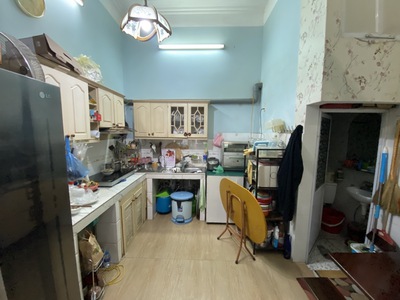 Nhà trung tâm cầu giấy gần phố - vị trí đẹp 50m ra phố - ngõ ba gác   5 tầng 6 ngủ  47m2   12 tỷ 2