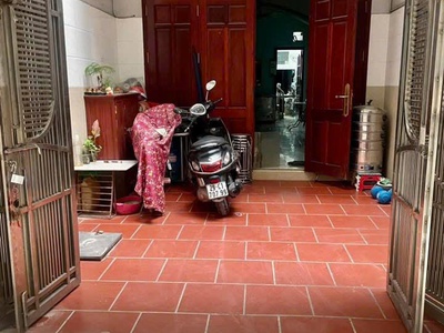 Bán nhà chính chủ - nguyễn văn cừ-long biên - thành phố hà nội 2