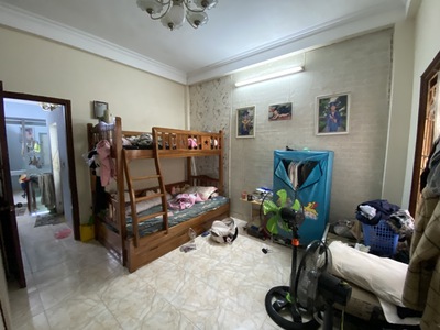 Nhà trung tâm cầu giấy gần phố - vị trí đẹp 50m ra phố - ngõ ba gác   5 tầng 6 ngủ  47m2   12 tỷ 3