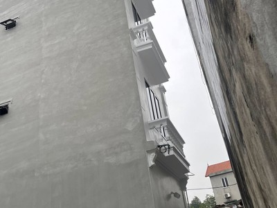 Cần bán gấp nhà tt phùng, đan phượng, dt 40m2, 4 tầng ô tô đỗ gần 3