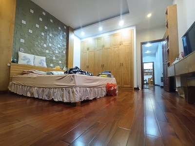 Bán nhà giang văn minh 45m 5 tầng mặt tiền 5m giá chào 9 tỷ 2