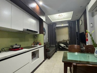 Phân lô ô tô tránh đỗ trước cửa - nhà mới đẹp dân xây - tặng full nội thất đẹp khách chỉ cần xách 3