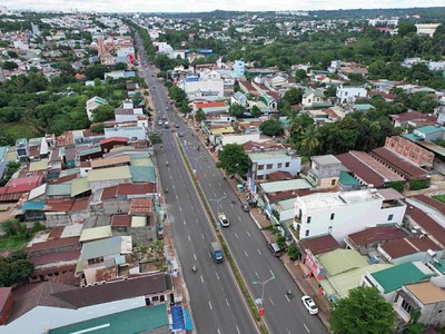Nhà mặt tiền kinh doanh lê duẩn đường qh rộng 30m  ngay gần đhtn khu vực kinh doanh sầm uất dt : 4