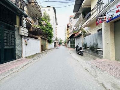 Bán nhà nguyễn sơn, 95m, mặt tiền 7.5m, vỉa hè, ôtô tránh, phân lô bàn cờ 0