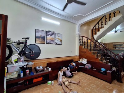 Nhà đẹp dân xây khu phân lô quân đội 918 phúc đồng 50m2 ,12.99 tỷ long biên. 1