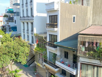 Cho thuê nhà nguyên căn ngõ 51 lương khánh thiện, 30m2 x 4 tầng 2 ngủ 3 wc chỉ 7 triệu 0