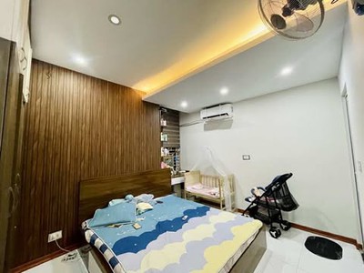 Vị trí vàng kdt tp giao lưu - tiện ích bạt ngàn - view sân chơi-  thoáng các mặt ở sướng - tặng nội 4