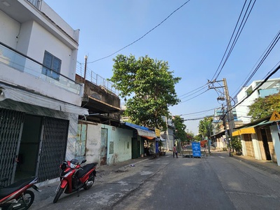 Nhà mặt phố ngay nguyễn sơn, số 1 lê lộ , 3 tầng, giá hời 5.5 tỷ, sổ đỏ riêng 4