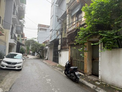 Thửa đất đẹp, vỉa hè, ô tô tránh, đầu tư xây tòa nhà văn phòng, gần nhiều tiện ích  bán 2