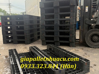 Thanh lý gấp lô pallet nhựa 3 chân suốt, hàng cực kỳ chắc chắn, giá siêu tốt. 2