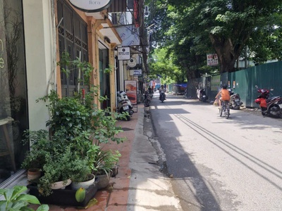 Bán nhà mặt phố vũ hữu- thanh xuân, 56/63 m2, măt tiền 4m, giá 13,5 tỷ. 0