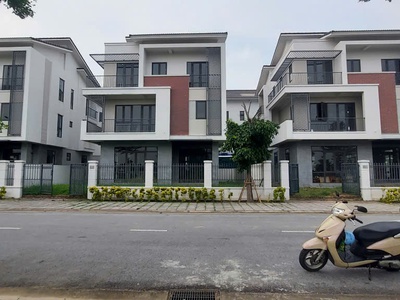 Sở hữu biệt thự view sông đẳng cấp   480 m    Giá 72 tỷ   Chỉ có tại Từ Sơn 1