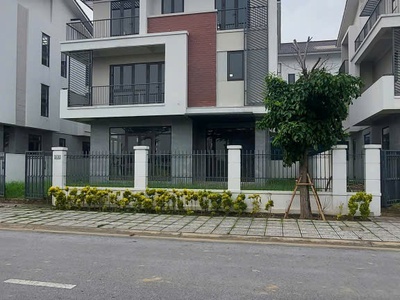 Sở hữu biệt thự view sông đẳng cấp   480 m    Giá 72 tỷ   Chỉ có tại Từ Sơn 2