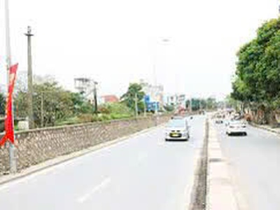 Người nhà có mảnh đất đông ngạc, 56m, mt 5.1, nở hậu 6.5m đường vào đất là 2 oto tránh 1