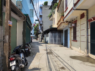 Chính chủ bán đất thổ cư mặt tiền ôtô tránh trung tâm vĩnh hưng-hoàng mai 3